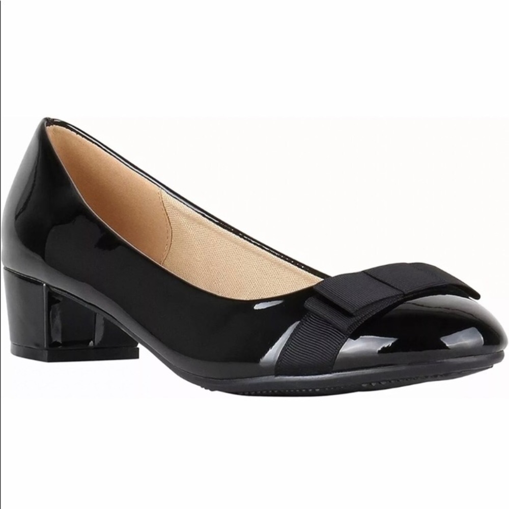 La Bottine Souriante | Patent Leather Bow Toe Block Heel